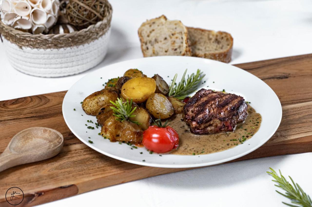 Logis Hotel Et Restaurant La Bastide Cabezac Bize-Minervois المظهر الخارجي الصورة